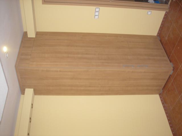 pc080059